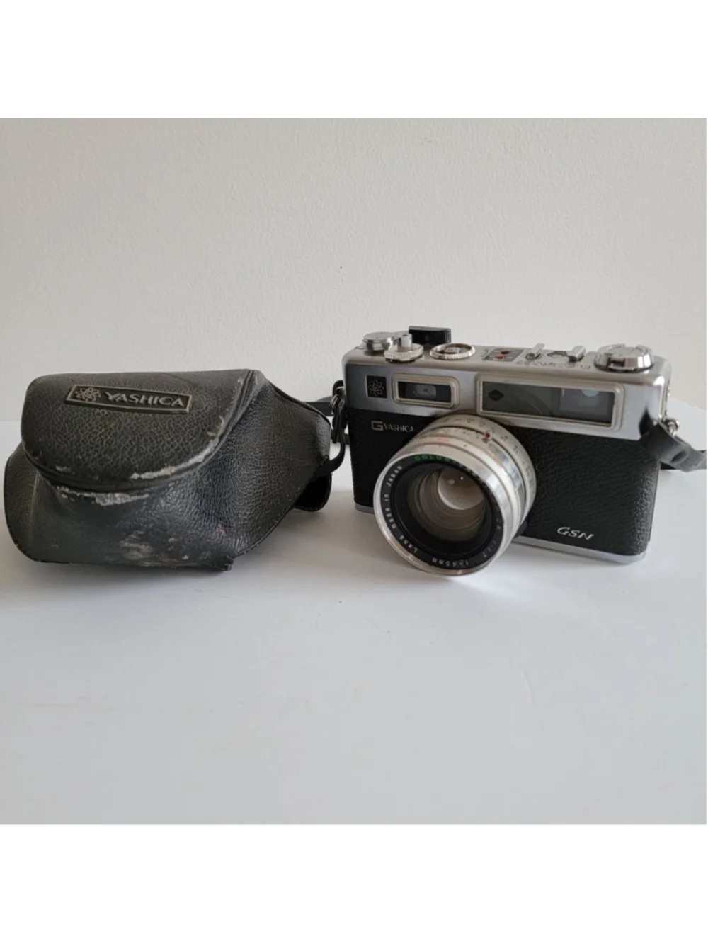 Yashica Electro 35 G 35mm Rangefinder Film Camera Case Vintage 70s